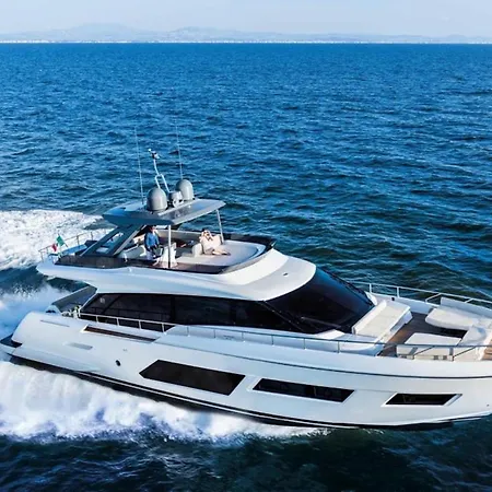 Botel Monte-carlo Luxury Yacht *